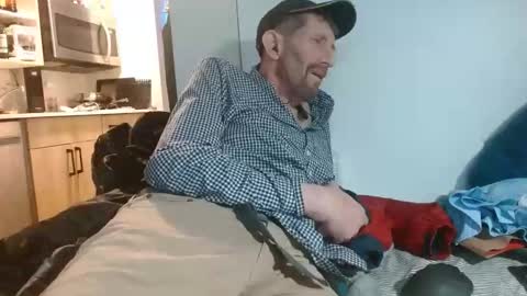 pgrower online show from February 2, 2026, 10:08 pm