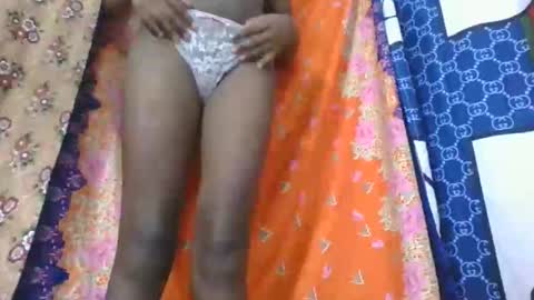 phania185885 online show from March 23, 2026, 5:50 pm