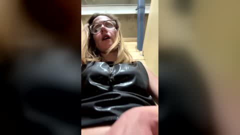 phatkat696969 online show from March 27, 2026, 3:23 am