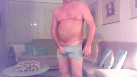 Phil online show from November 29, 2025, 4:21 pm