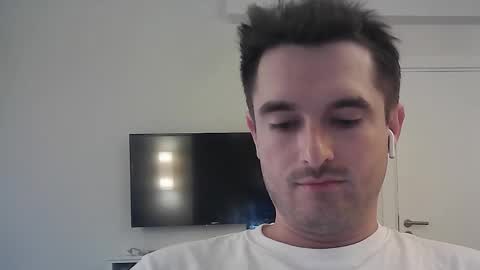 PhilipBorison online show from September 28, 2025, 12:43 pm