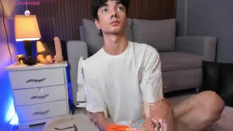 Phillip online show from May 13, 2026, 10:27 pm