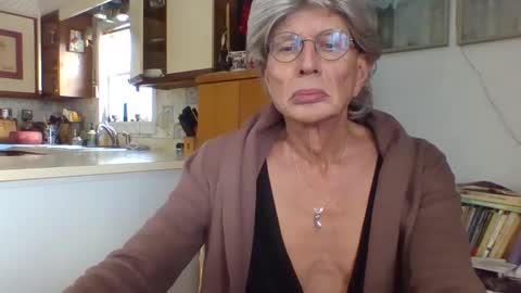 Snapshot of phillipa1023 chatting on January 13, 2025, 6:59 pm phillipa online show from January 13, 2025, 6:59 pm