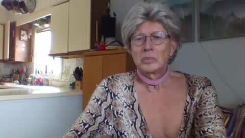 Snapshot of phillipa1023 chatting on March 12, 2025, 4:13 pm phillipa online show from March 12, 2025, 4:13 pm