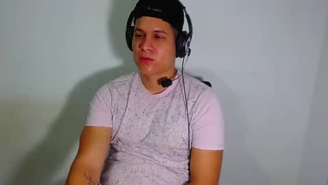 AdnierGnz online show from March 9, 2025, 4:22 pm