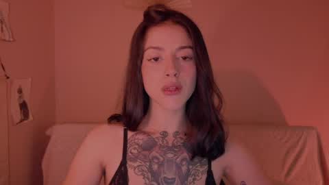 phoenixx_x online show from May 16, 2026, 4:53 am