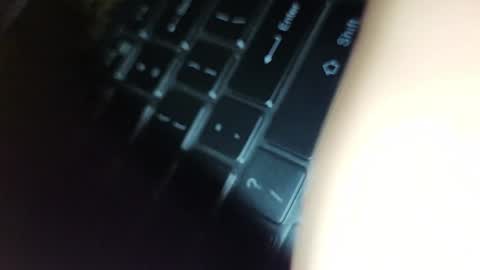 Snapshot of phu_q chatting on January 25, 2025, 12:05 pm DDT online show from January 25, 2025, 12:05 pm