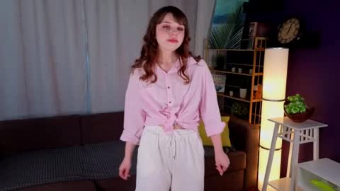 Snapshot of phylisamie chatting on May 27, 2026, 3:36 am Mary online show from May 27, 2026, 3:36 am