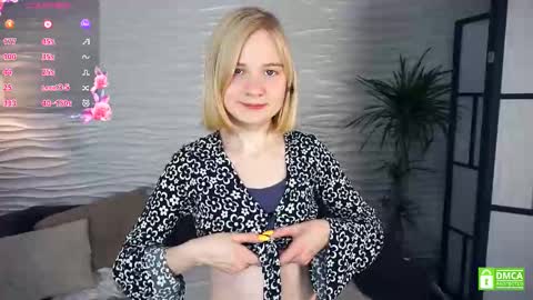 Snapshot of phyllisearney chatting on November 8, 2025, 4:12 am Hann G. Jones online show from November 8, 2025, 4:12 am