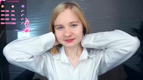 Snapshot of phyllisearney chatting on December 15, 2025, 4:06 am Hann G. Jones online show from December 15, 2025, 4:06 am