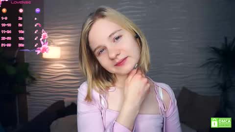 Snapshot of phyllisearney chatting on December 22, 2025, 3:58 am Hann G. Jones online show from December 22, 2025, 3:58 am