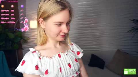 Snapshot of phyllisearney chatting on January 12, 2026, 5:23 am Hann G. Jones online show from January 12, 2026, 5:23 am