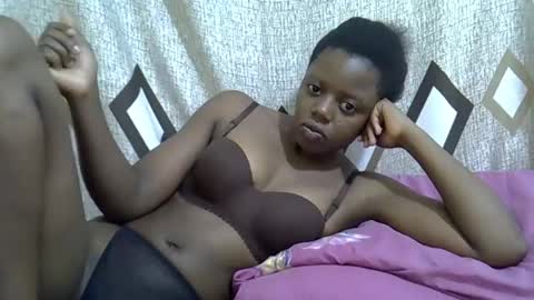 josphine online show from November 17, 2025, 8:20 am