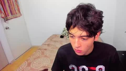 Snapshot of picaszomilos350 chatting on March 8, 2026, 6:39 am picaszomilos350 online show from March 8, 2026, 6:39 am