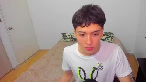 Snapshot of picaszomilos350 chatting on March 16, 2026, 3:01 am picaszomilos350 online show from March 16, 2026, 3:01 am