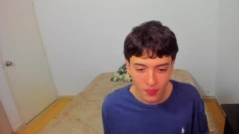 Snapshot of picaszomilos350 chatting on March 28, 2026, 5:18 am picaszomilos350 online show from March 28, 2026, 5:18 am