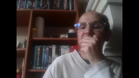 pichoun71 online show from February 15, 2025, 3:50 pm