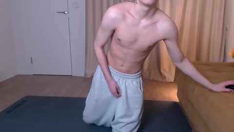 Snapshot of pickmerider chatting on February 25, 2026, 10:52 pm pickmerider online show from February 25, 2026, 10:52 pm