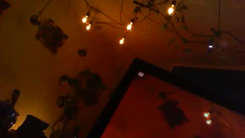 pielli online show from April 3, 2026, 9:35 pm