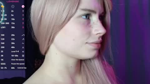 Snapshot of piera_ chatting on October 10, 2025, 7:35 pm Piera online show from October 10, 2025, 7:35 pm