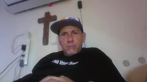 Snapshot of pierce702420 chatting on April 1, 2026, 5:52 am pierce702420 online show from April 1, 2026, 5:52 am