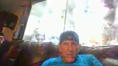 Snapshot of pierce702420 chatting on April 3, 2026, 10:19 pm pierce702420 online show from April 3, 2026, 10:19 pm