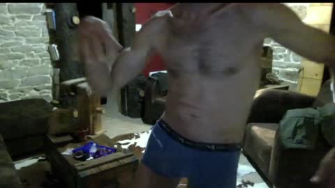 pierrohhh online show from April 18, 2026, 7:58 pm