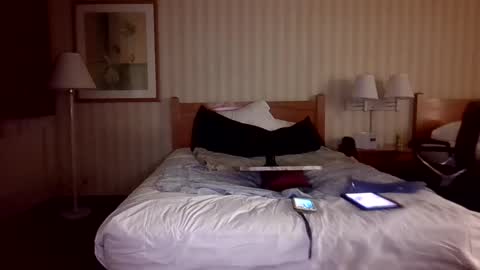 pigbear4trans online show from February 26, 2025, 11:09 am