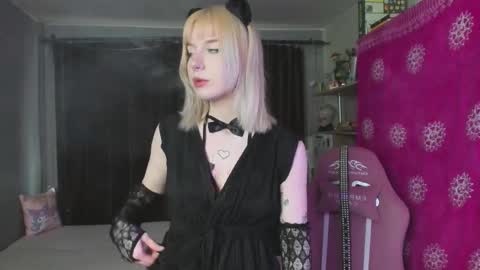 piginnya online show from September 20, 2025, 12:17 pm