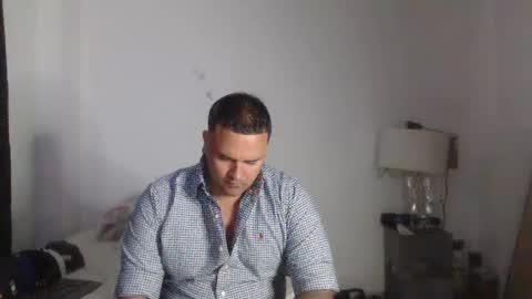 pikoro_gomez online show from January 17, 2025, 2:39 am