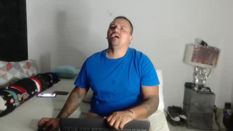 pikoro_gomez online show from March 4, 2025, 5:53 am