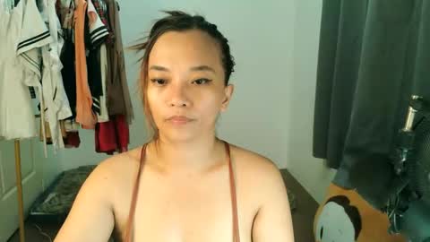 pinay beauty14 online show from April 15, 2026, 7:58 pm