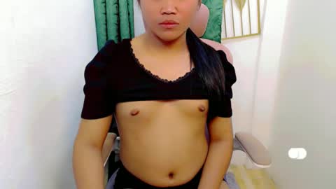 pinay_cristine online show from November 10, 2025, 1:21 pm