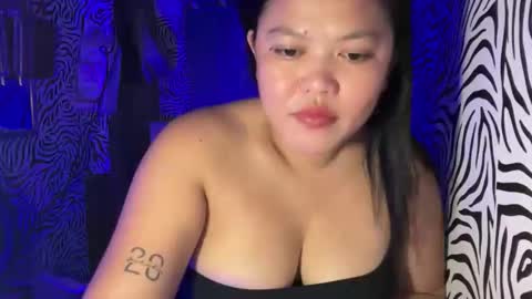 Hot Feb online show from January 7, 2026, 12:18 pm