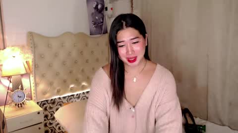 Ivy Morningstar online show from December 9, 2024, 12:34 am