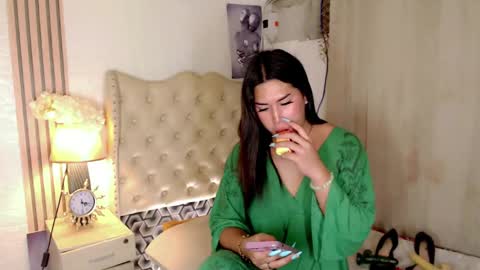 Ivy Morningstar online show from January 5, 2025, 12:31 am