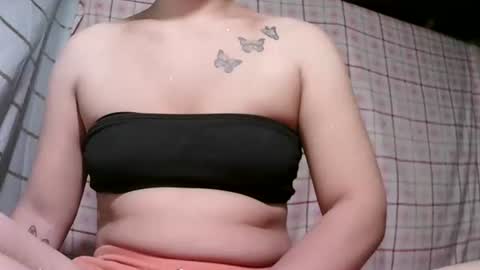 pinay_janella10 online show from September 14, 2025, 2:49 pm