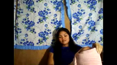 pinay_just18th online show from April 15, 2026, 1:40 pm