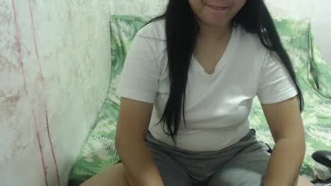 mhae-mhae online show from April 9, 2026, 2:11 am