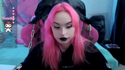 Snapshot of pineapple_dope chatting on February 3, 2025, 7:42 pm Nancy online show from February 3, 2025, 7:42 pm