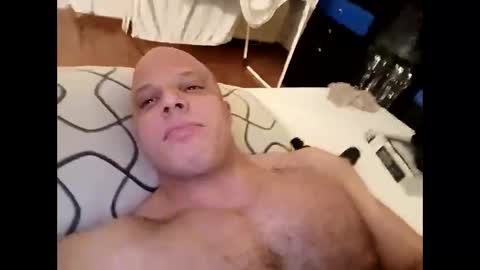 pineapplemarco online show from April 8, 2026, 11:05 pm