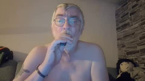 Michael online show from December 21, 2025, 7:10 pm