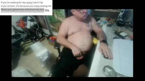 pini_z online show from February 2, 2025, 4:11 pm