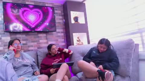 Snapshot of pink_as chatting on June 24, 2026, 7:13 pm pink_as online show from June 24, 2026, 7:13 pm