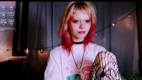 Snapshot of pink_k1tty chatting on October 15, 2025, 1:06 am pink_k1tty online show from October 15, 2025, 1:06 am