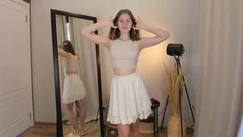 Snapshot of pink_muse chatting on September 24, 2025, 1:36 pm Muse online show from September 24, 2025, 1:36 pm