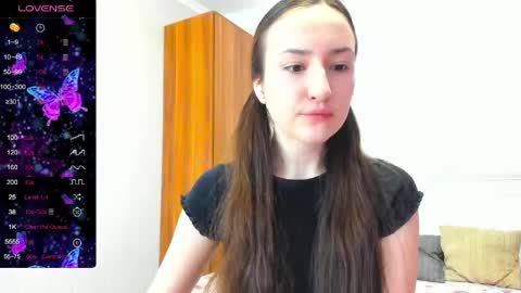 Snapshot of pink_soda33 chatting on May 25, 2026, 9:04 am pink_soda33 online show from May 25, 2026, 9:04 am