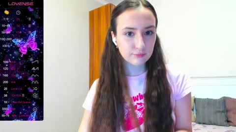 pink_soda33 online show from July 6, 2026, 6:10 am