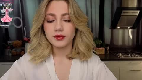 Snapshot of pinkadele chatting on February 14, 2025, 10:07 am Adele online show from February 14, 2025, 10:07 am