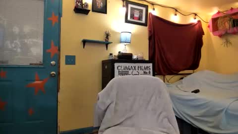 Virginity smiles online show from November 23, 2025, 8:25 am